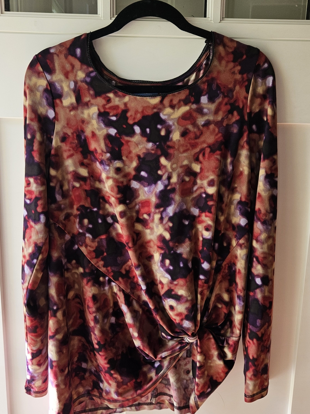 Simply VERA Sz L ~ Women's Long Sleeve Printed Blouse – Multicolor Abstract